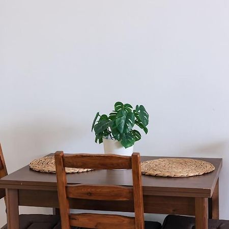 Seaside Escape Apartment Saronida Экстерьер фото