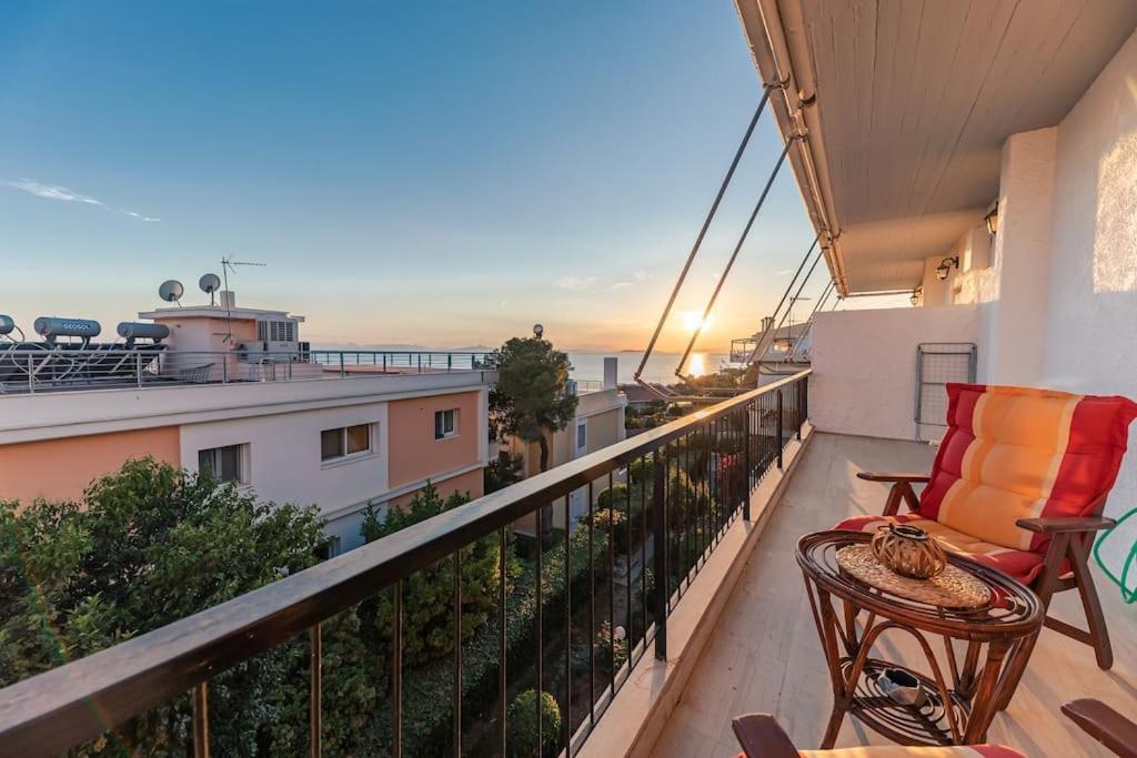 Seaside Escape Apartment Saronida Экстерьер фото